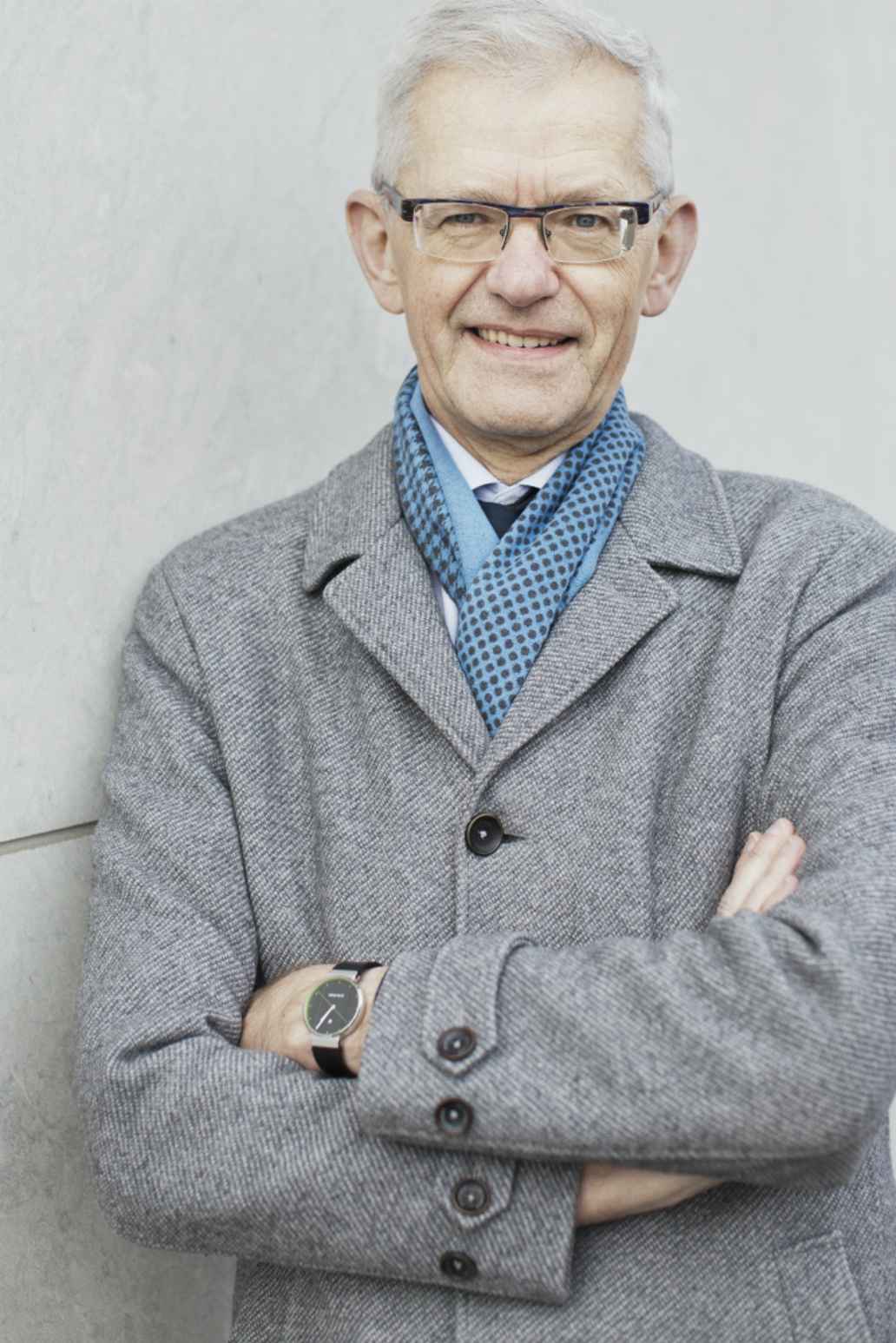 Krijn Poppe, is sinds 2000 als econoom verbonden aan Wageningen Universiteit en Researchcentrum